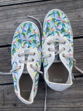 Sanuk colorful boat shoes-